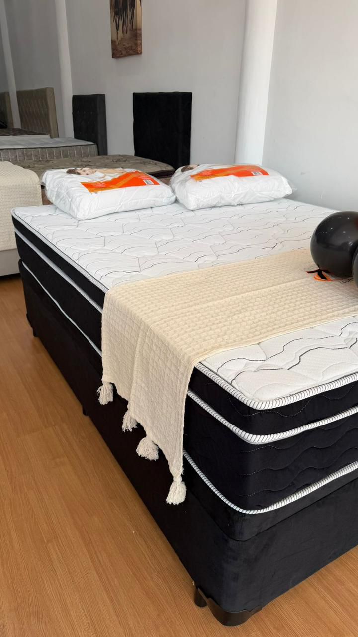 Cama box com cabeceira